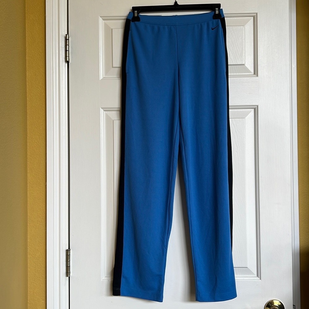 Nike athletic / casual pants  ( NWT )
  ( wider leg)